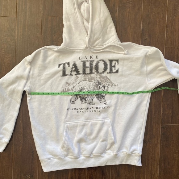Ardene Cream Graphic Lake Tahoe Sweatshirt Size Small - Picture 3 of 10